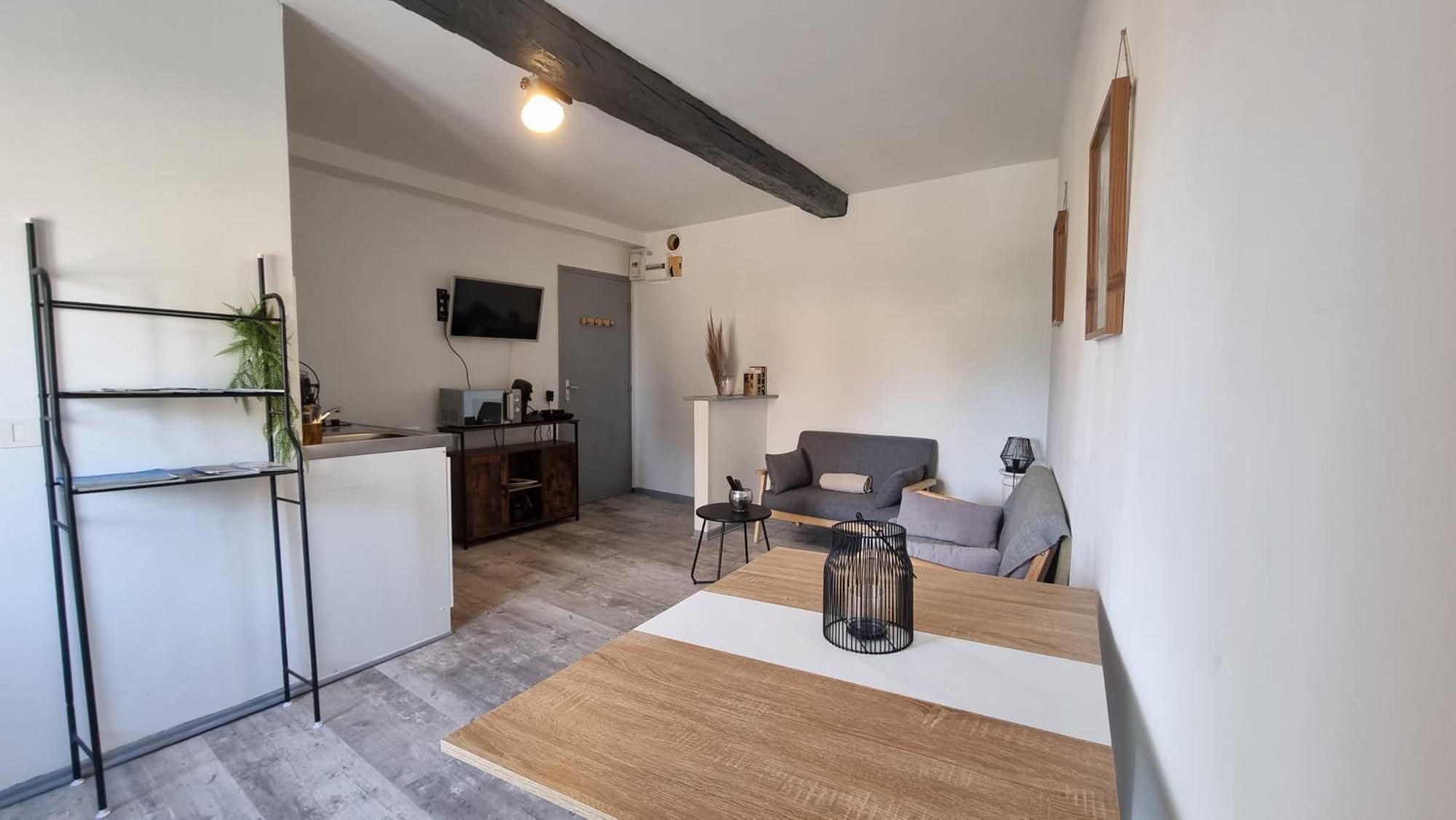 T2 Centre Renove 40 M2 Confort ! Шарлевиль-Мезьер Экстерьер фото