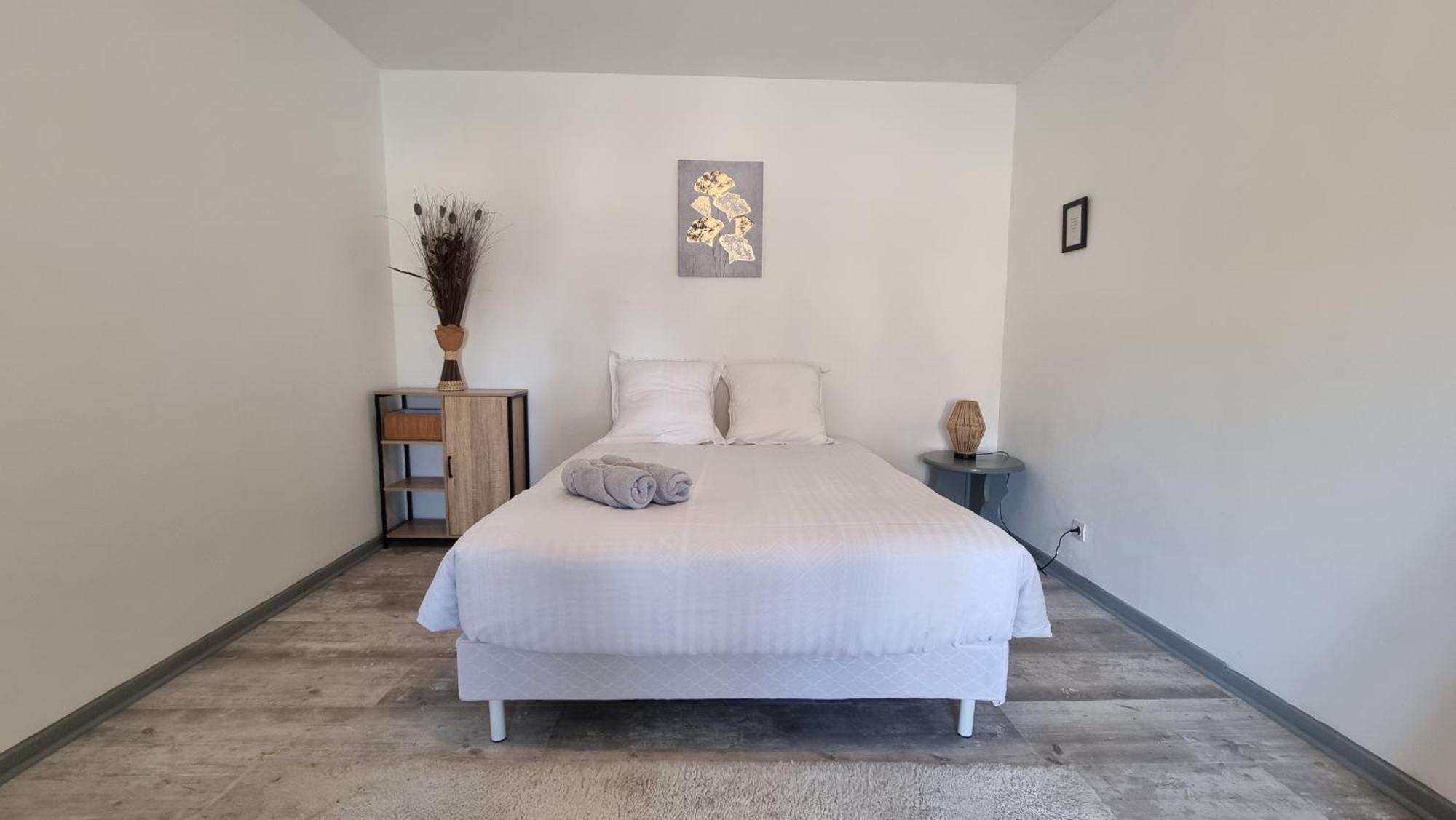 T2 Centre Renove 40 M2 Confort ! Шарлевиль-Мезьер Экстерьер фото